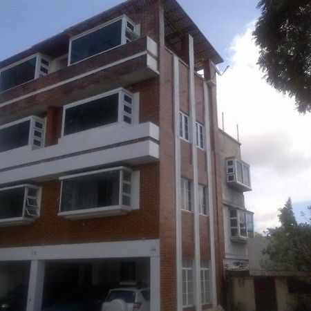 Apartamentos Comodos Cerca Del Aeropuerto Guatemala City Екстер'єр фото