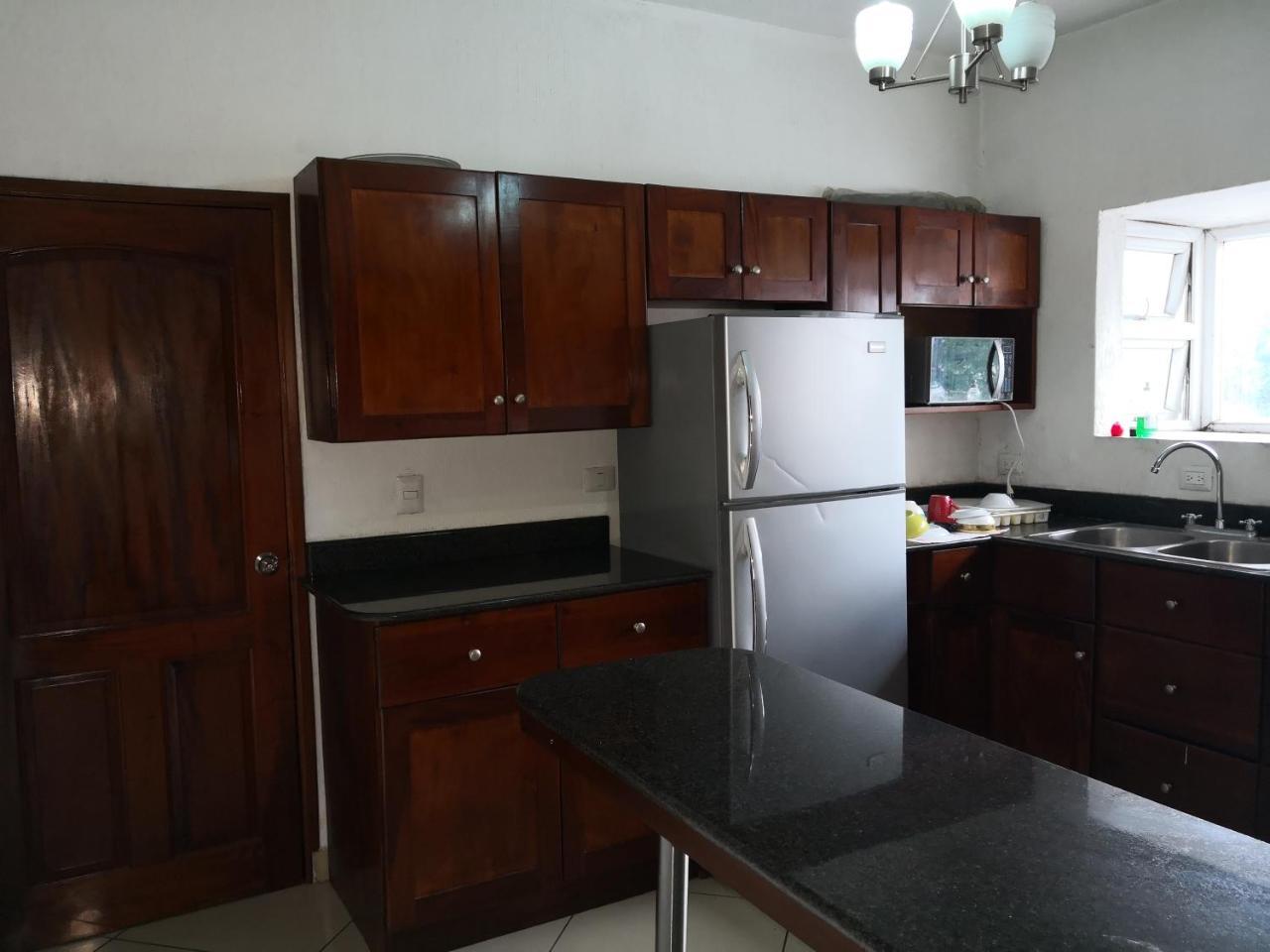 Apartamentos Comodos Cerca Del Aeropuerto Guatemala City Екстер'єр фото